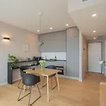 Residenza Maxim With Pool By Rent דירה *